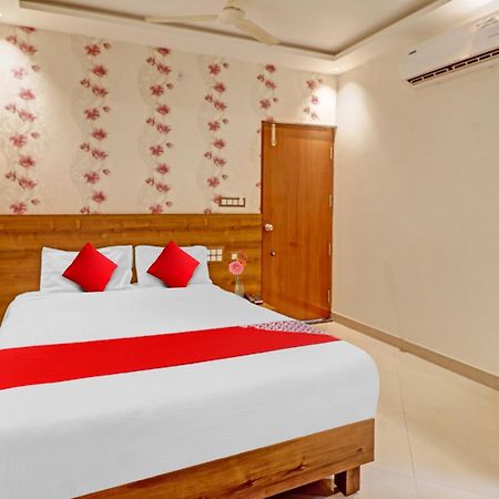 Hotel O Formula Vanivilasa Puram Esterno foto