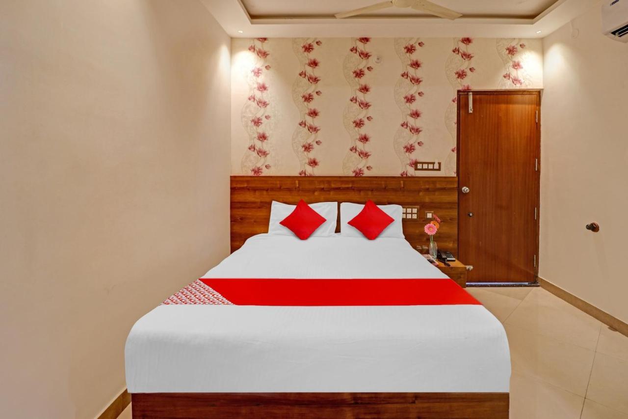 Hotel O Formula Vanivilasa Puram Esterno foto