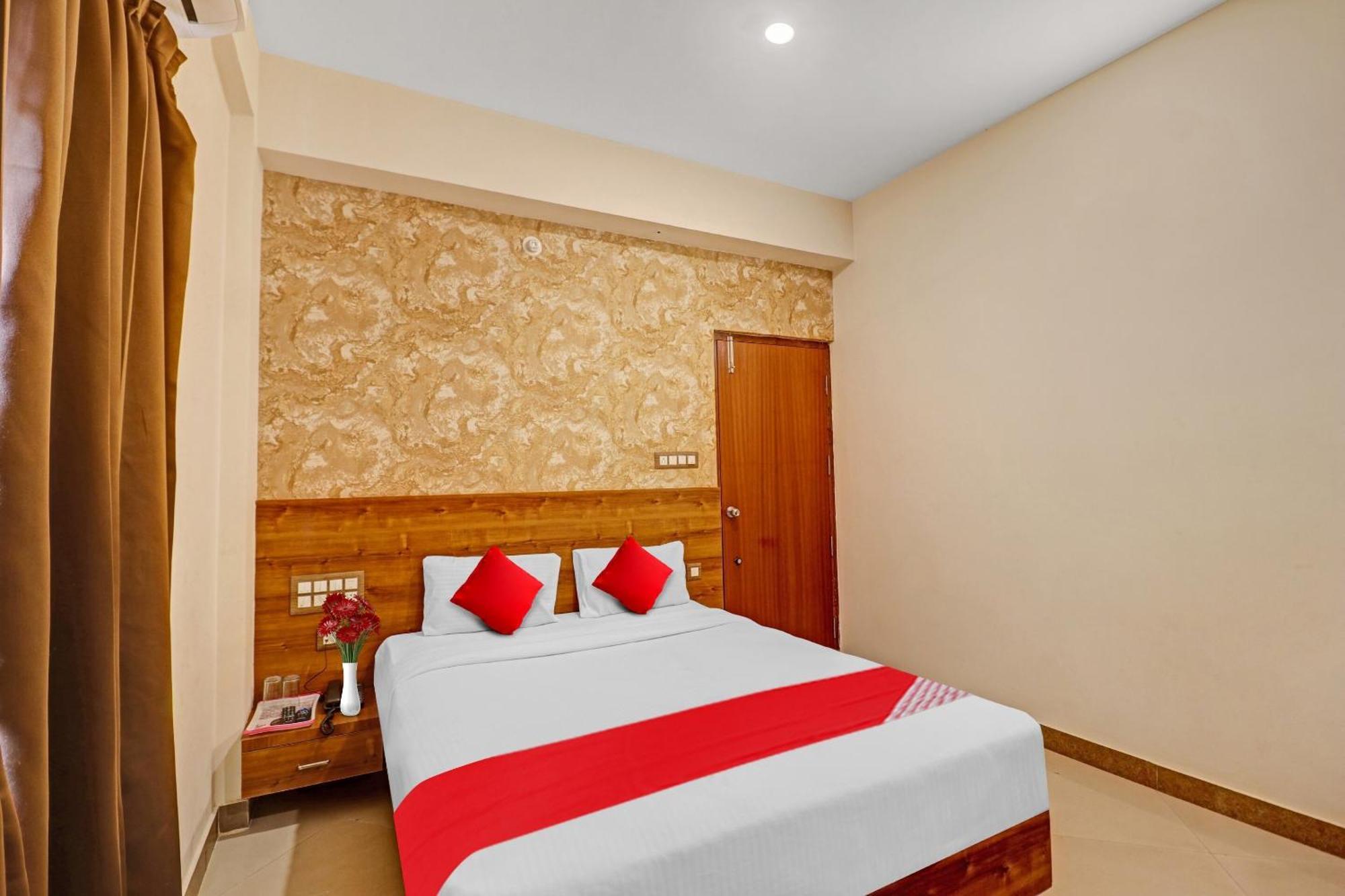 Hotel O Formula Vanivilasa Puram Esterno foto
